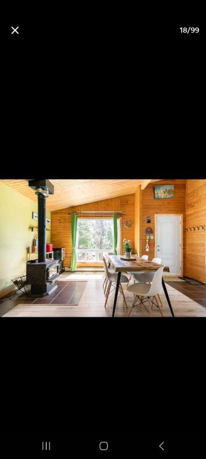 Le Petit Cottage Du Grand Boise Lac-Simon Exterior photo